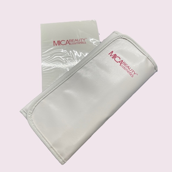 MICA Beauty Deluxe Brush Set - Picture 4 of 4